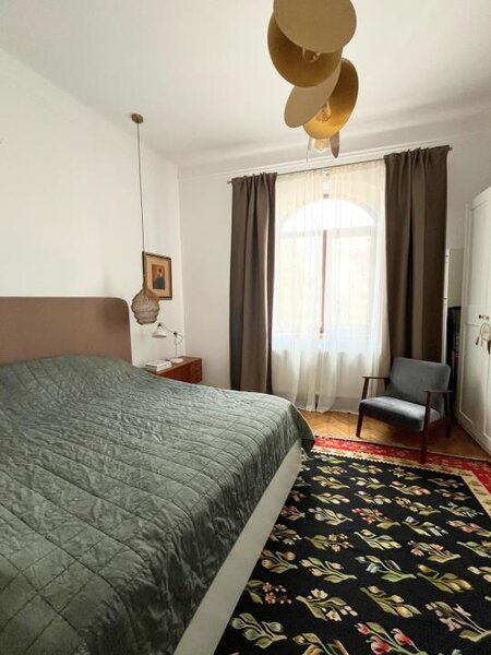 Gradina Icoanei, Oferta rara in vila